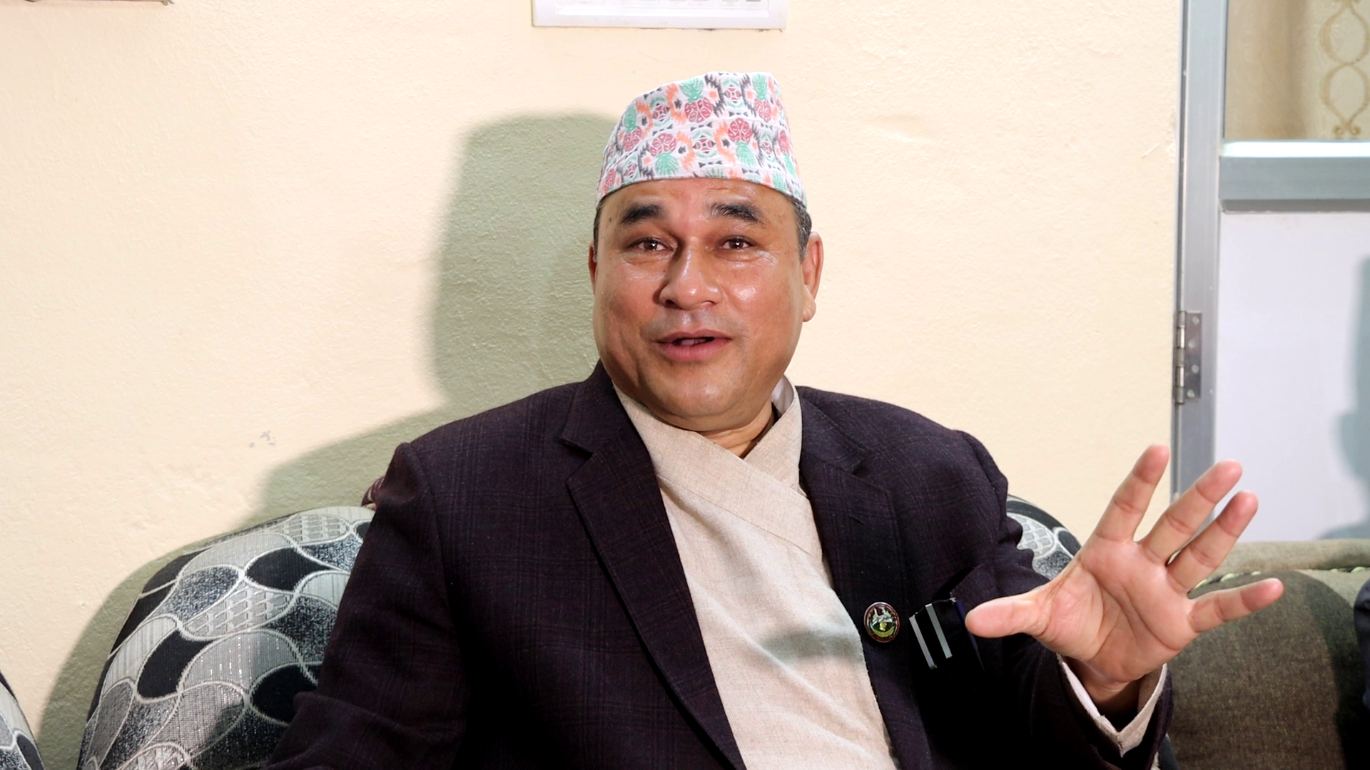 सङ्घमा नयाँ समीकरण : सुदूरपश्चिमका मुख्यमन्त्री शाहलाई राहत